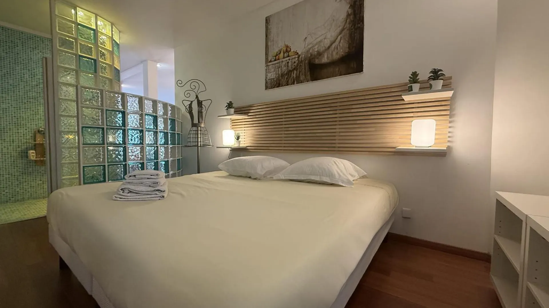 Ref 1988 -Charming Apartment In The Center Of Cannes